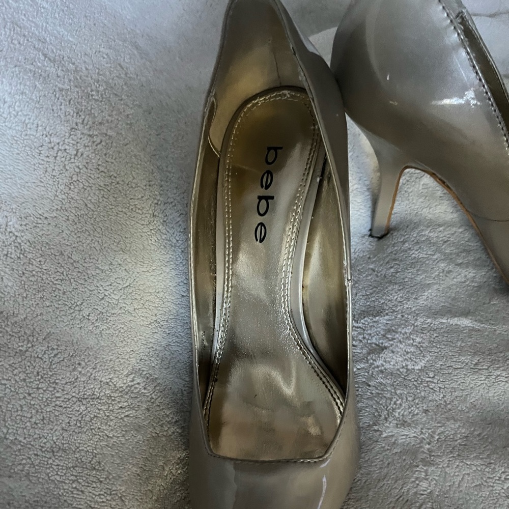 Bebe heel shoe